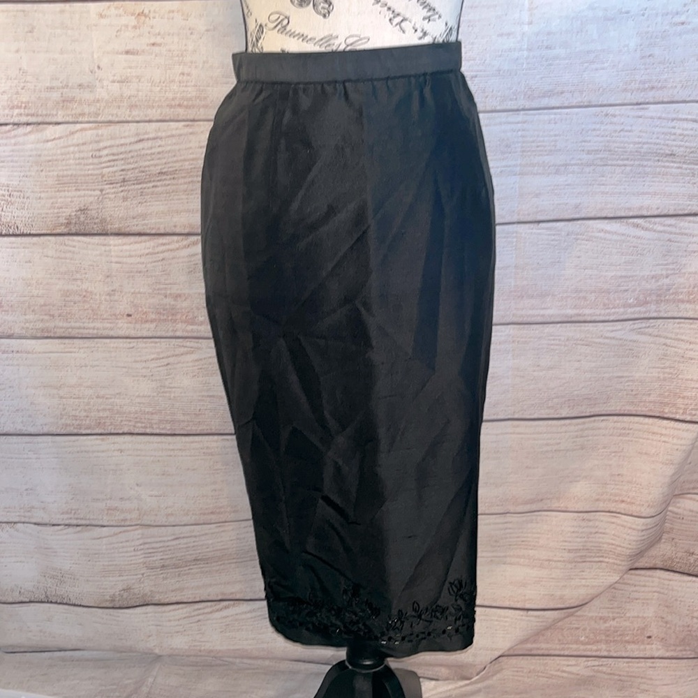 Pendleton Pencil Skirt 100% Silk Beaded Embroidered Black Size 6 Lined